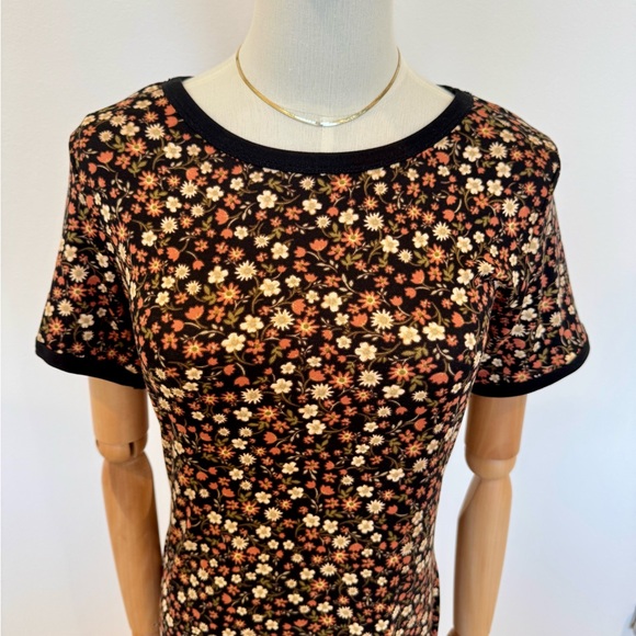Heart & Hips Dresses & Skirts - Brown Black Flower Midi Dress